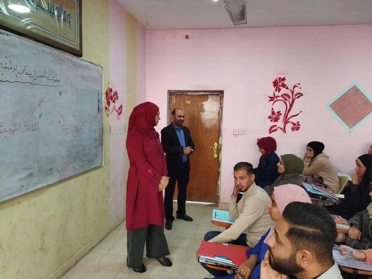 استمرار انعقاد الدورة التدريبية التي تعقدها وحدة التأهيل والتوظيف في كلية الإدارة والاقتصاد بالتعاون مع قسم الاقتصاد