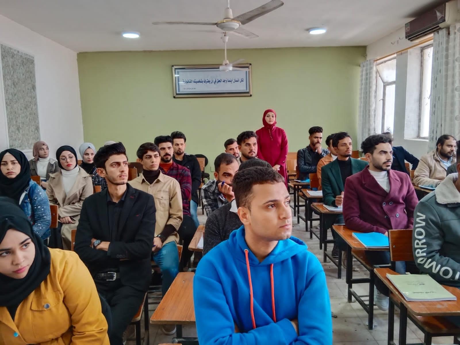 استمرار انعقاد الدورة التأهيلية التي عقدتها وحدة التأهيل والتوظيف في كلية الإدارة والاقتصاد بالتعاون مع قسم إدارة الأعمال